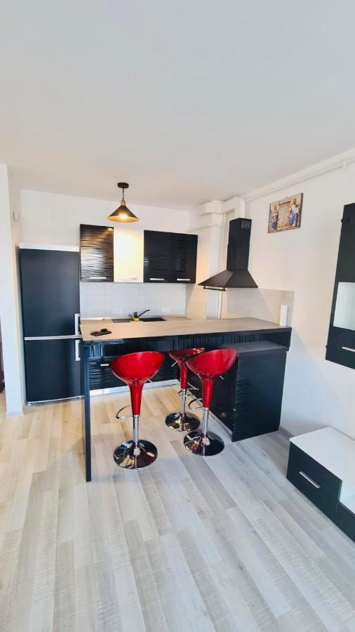 Appartement Bacovia Cazare Coresi à Braşov Extérieur photo